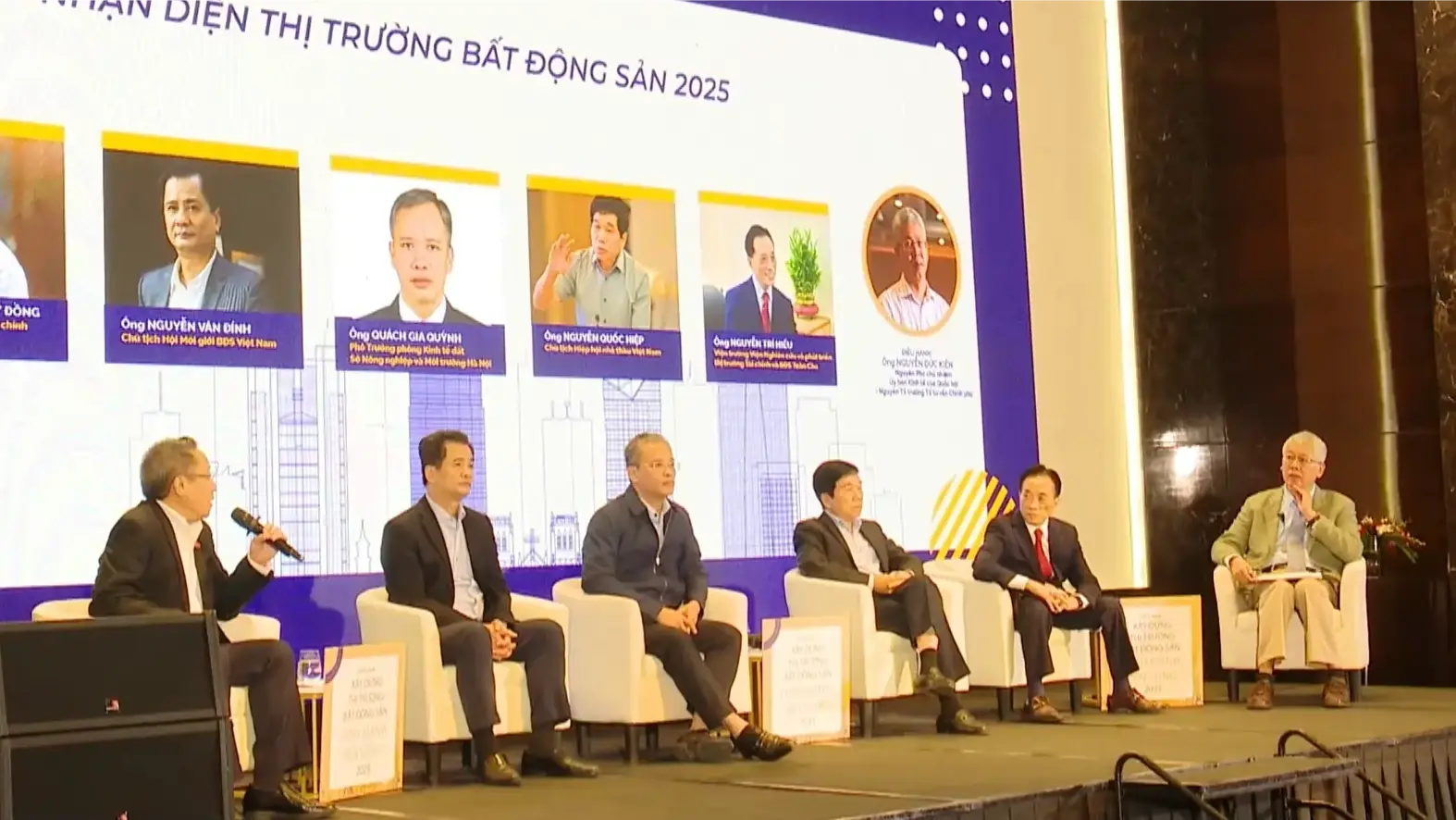 Xây dựng thị trường bất động sản phát triển lành mạnh, bền vững